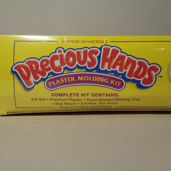 PRECIOUS HANDS / New Plaster Molding Kit / by Botanical Science - Picture 6 of 13